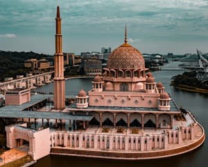 Pink mosque.jpg